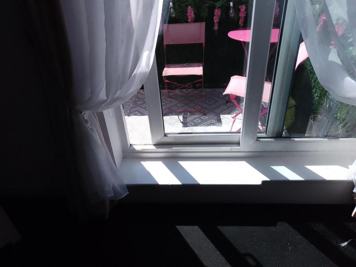 Bed And Breakfast Double Room Chester City Centre, Free Parking Exterior photo